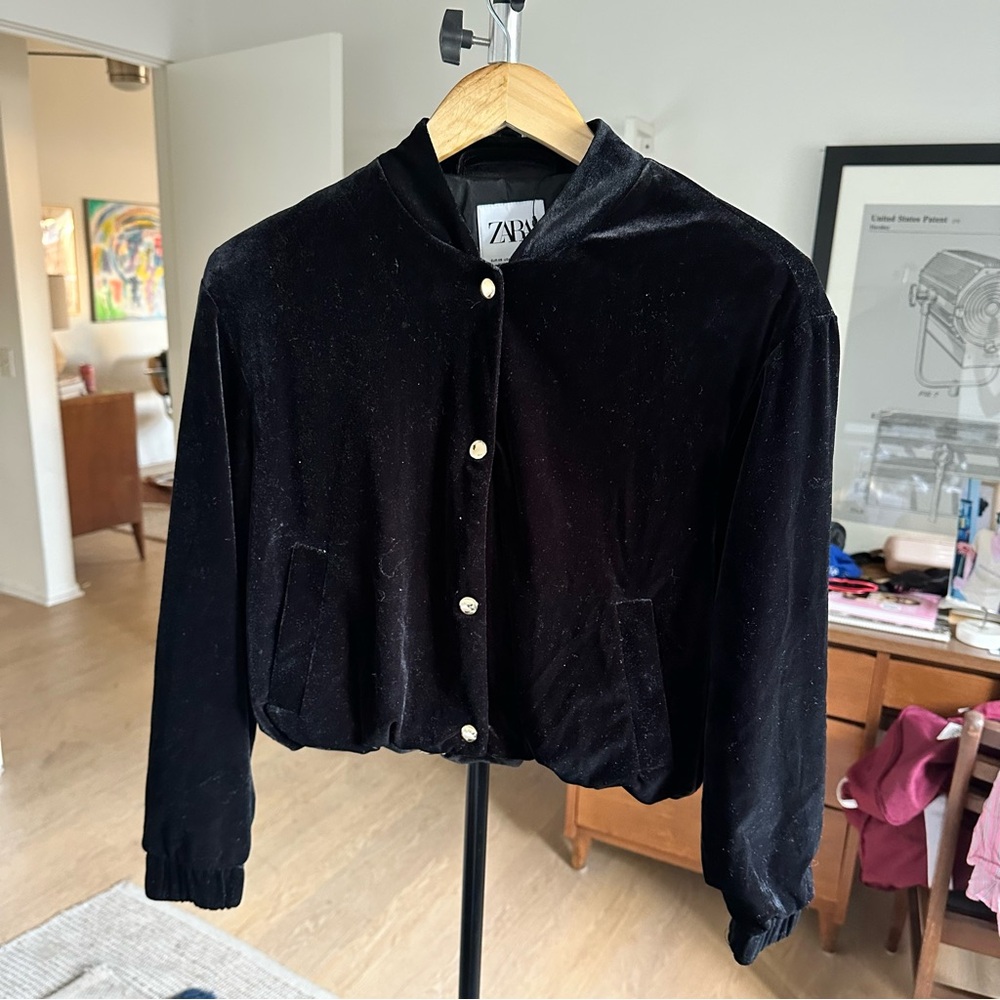 Zara Women's Black Velvet Bomber Jacket XS - Picture 3 of 5